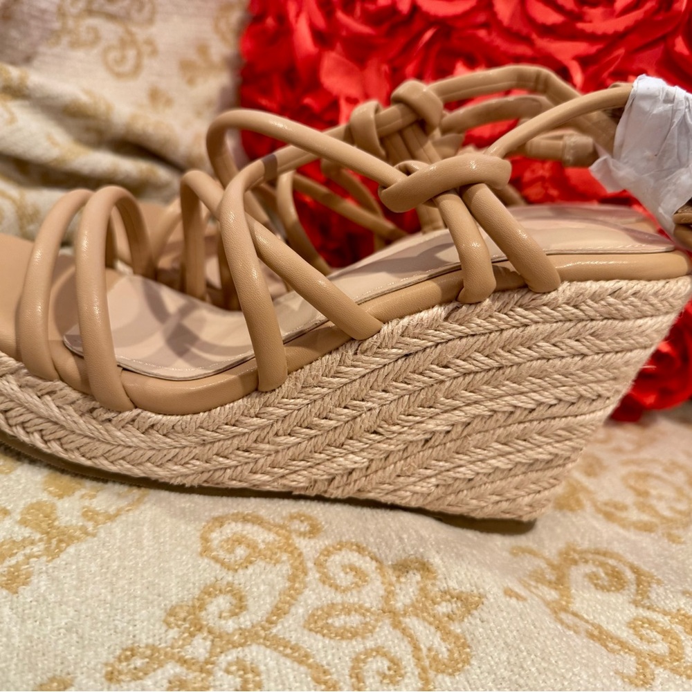 Elegant Tan Wedge Sandals